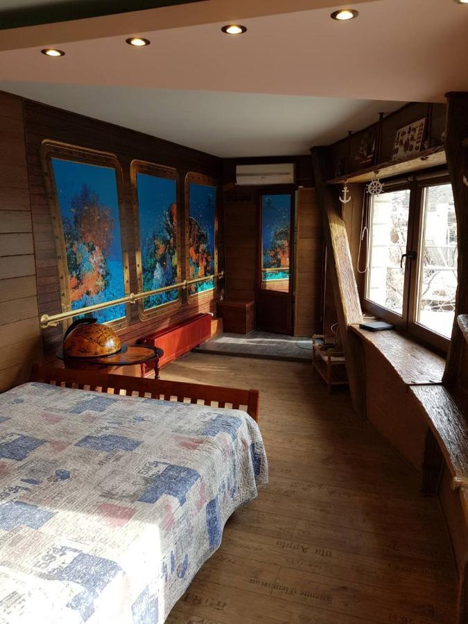 Riviera Apartments - Уединенный Отдых У Моря Odessa Exteriör bild