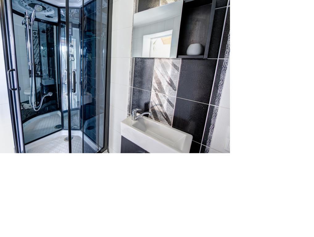 Riviera Apartments - Уединенный Отдых У Моря Odessa Rum bild