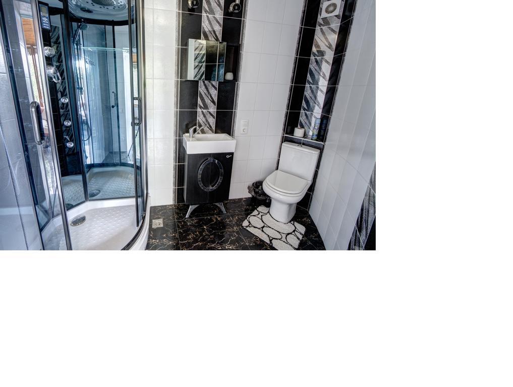 Riviera Apartments - Уединенный Отдых У Моря Odessa Rum bild
