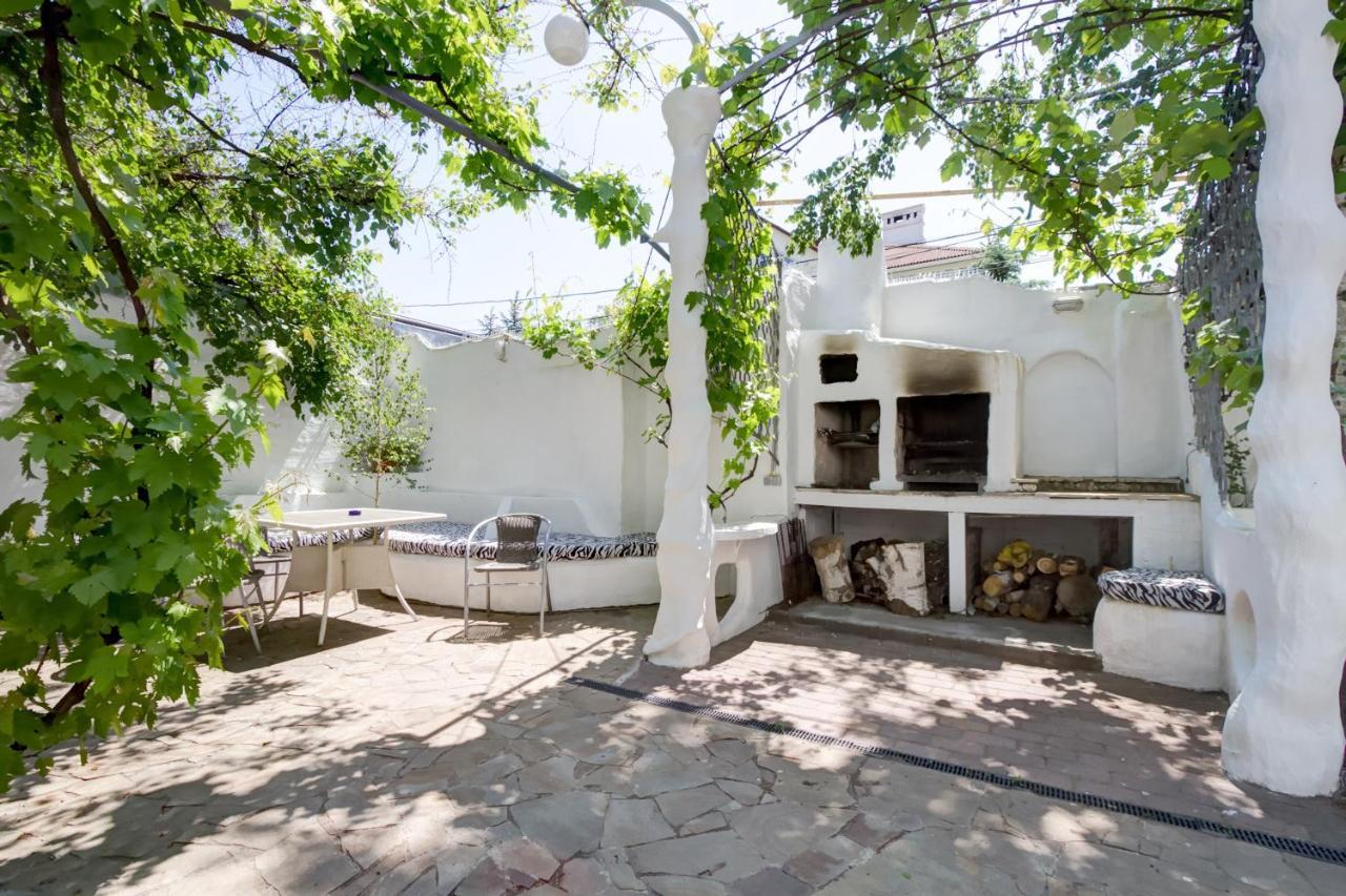 Riviera Apartments - Уединенный Отдых У Моря Odessa Exteriör bild