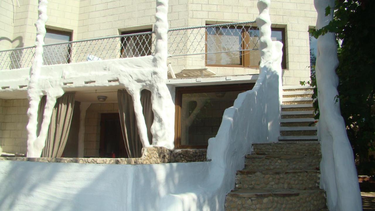 Riviera Apartments - Уединенный Отдых У Моря Odessa Exteriör bild